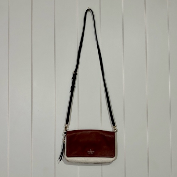 Kate Spade Cobble Hill Taryn Crossbody Bag - Picture 2 of 13